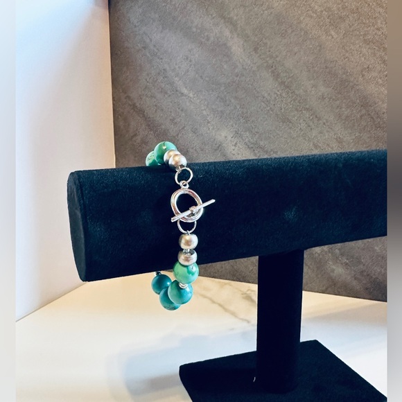 Jewelry - Turquoise Beaded Bracelet with Sterling Silver Clasp